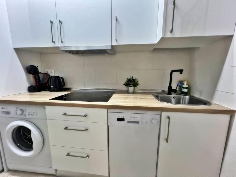 Magnifico Apartamento En El Centro De Фуэнхирола Экстерьер фото